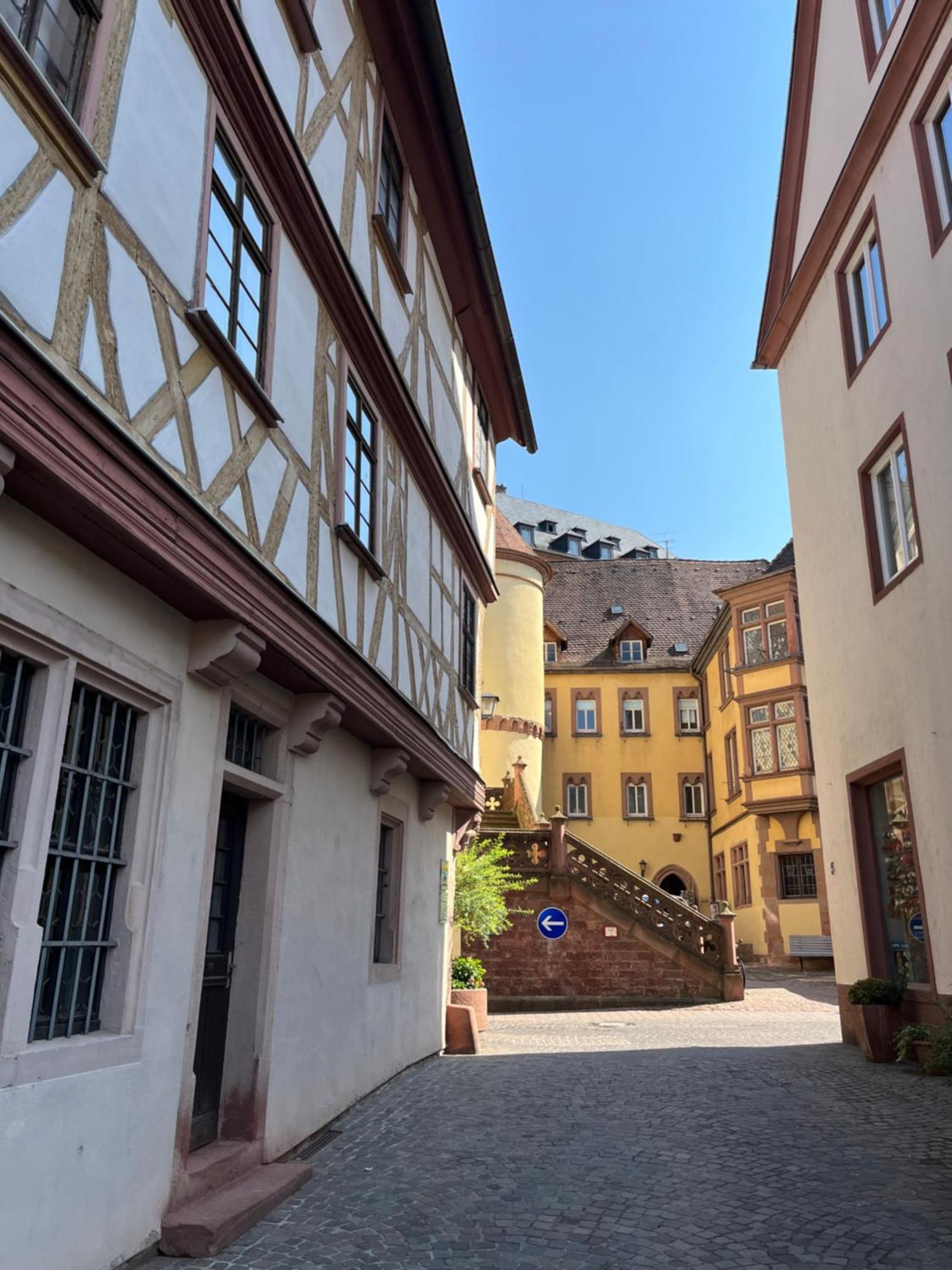 La Flamme Wertheim Garni Bed & Breakfast Exterior photo